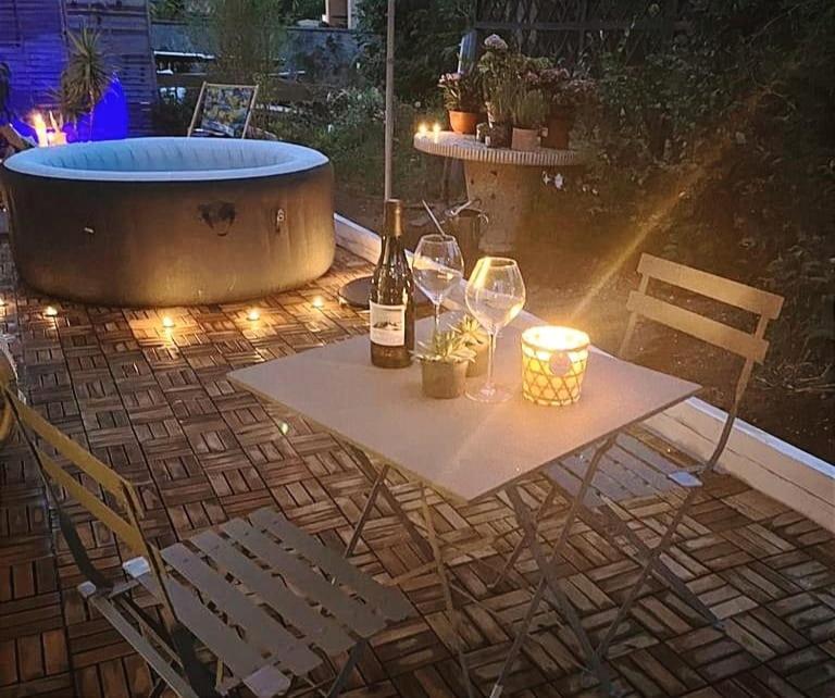 Superbe Avec Jacuzzi Avec Jardin Privé Hébergement de vacances Lyon
